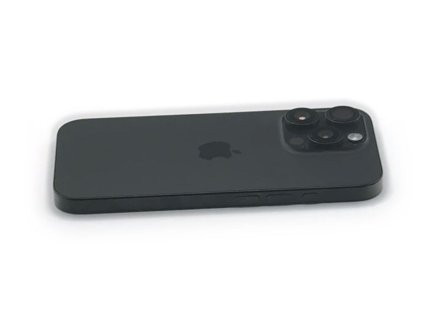 iPhone 16 Pro 128 GB: dorso de esta unidad, foto real